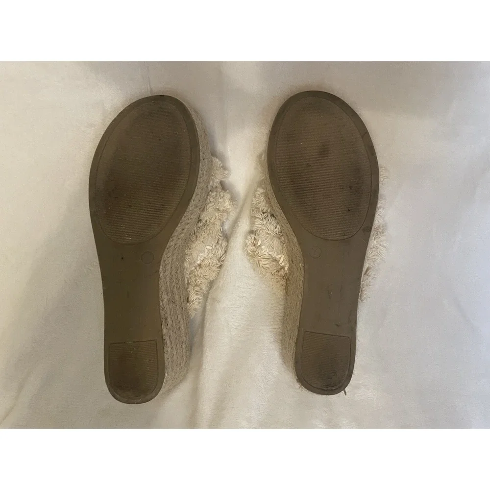 Altar'd State Platform Wedge Sandals Women's Size 7 Wales‎ Furry Espadrille